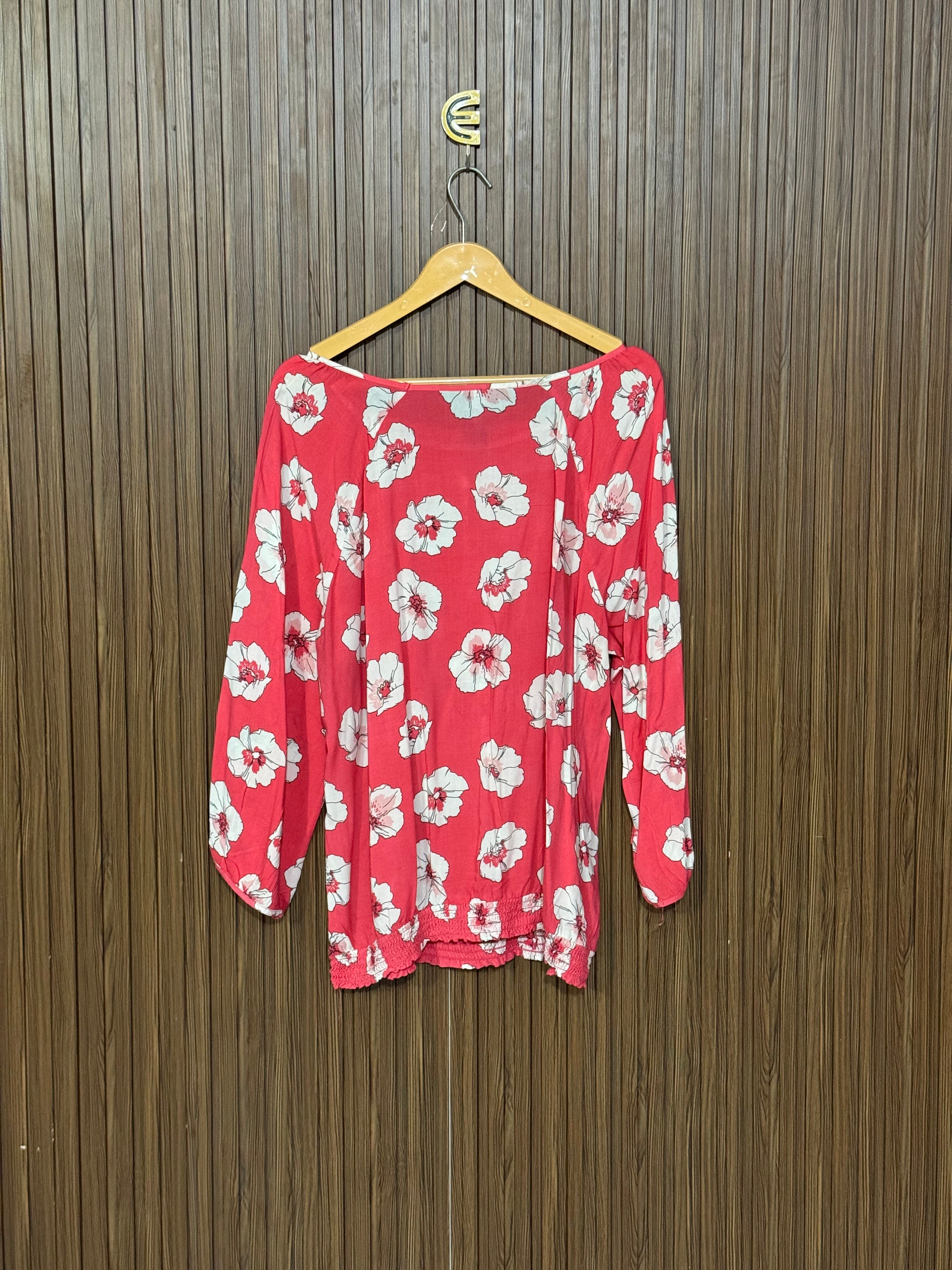Chest 22 Length 26  Fabric Silk Everyday Basic Top