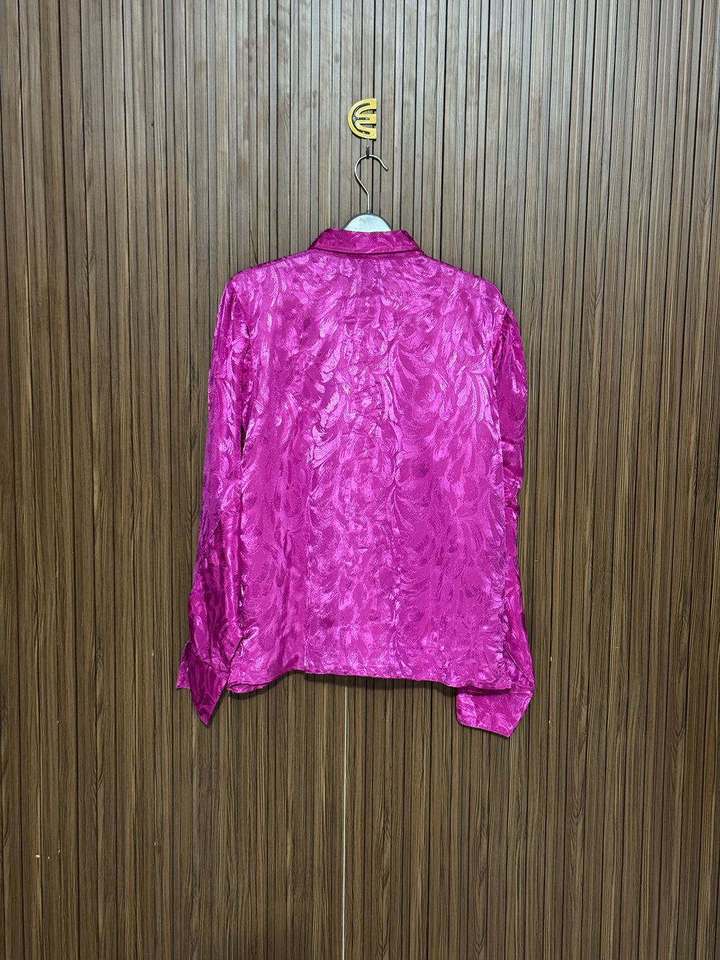 Chest 23 Length 24 Fabric Silk Pink Shirt Style Top