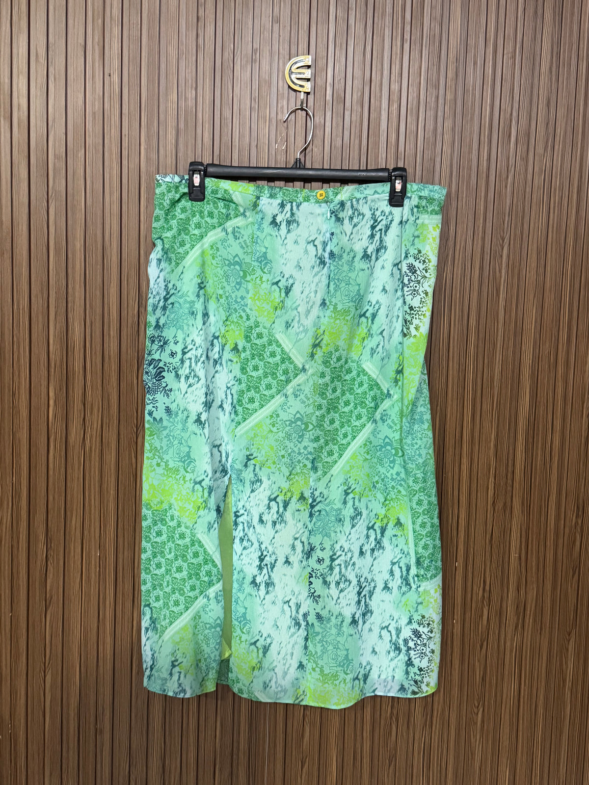 Waist 38 to 40 Length 34 Fabric Silk A-Line Style