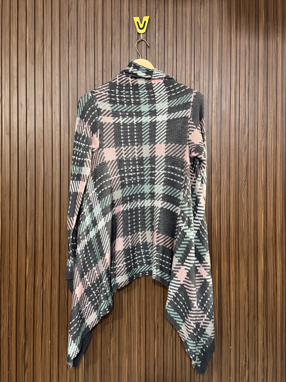 Chest Medium Length 28 Knit Front Open