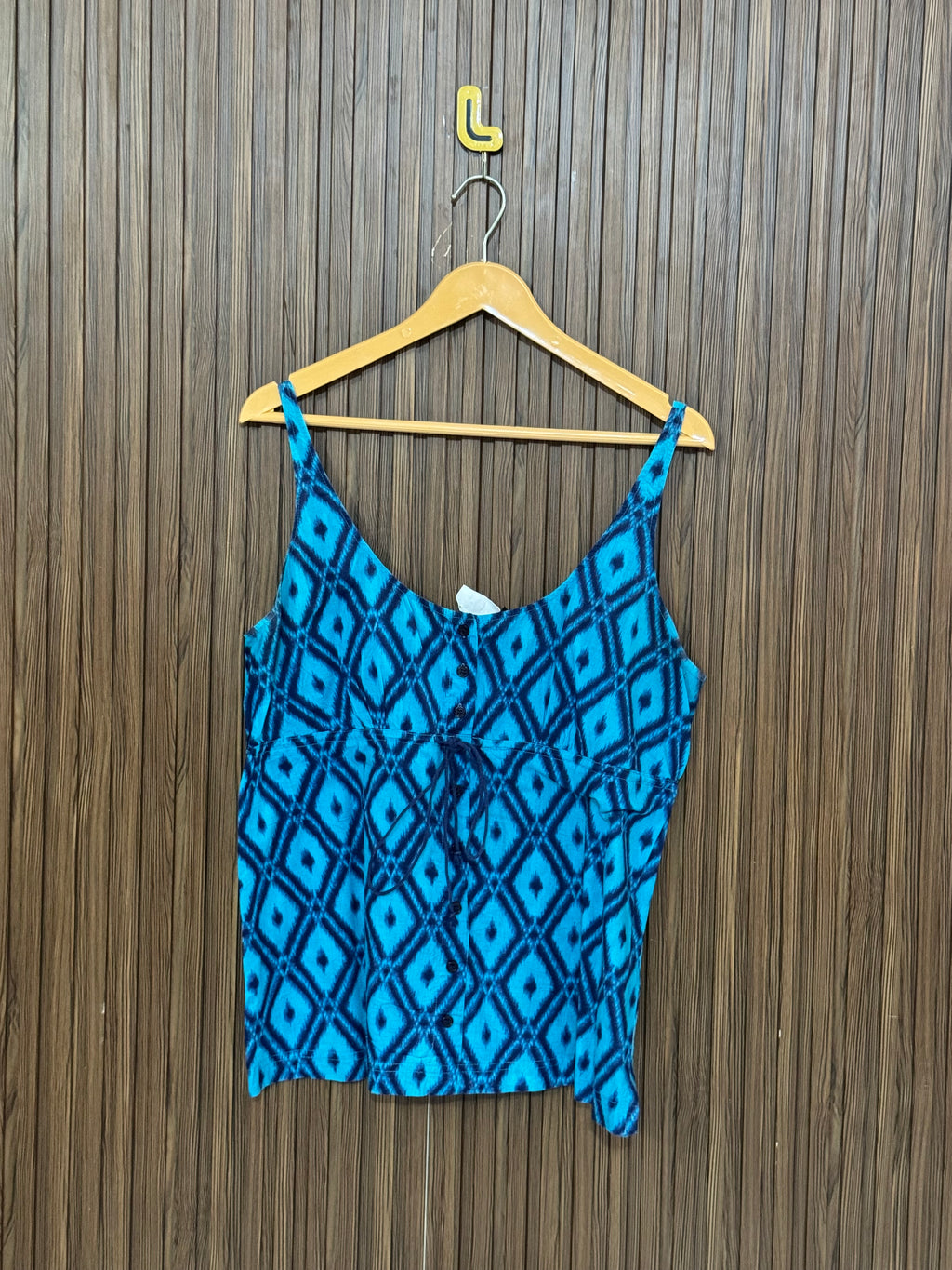 Chest 18 Length 24 Fabric Silk Satin Sleeveless