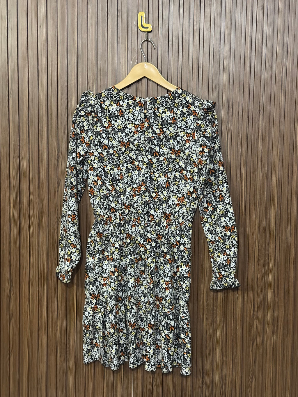 Chest 15 Length 32 Fabric Silk Frill Long Top