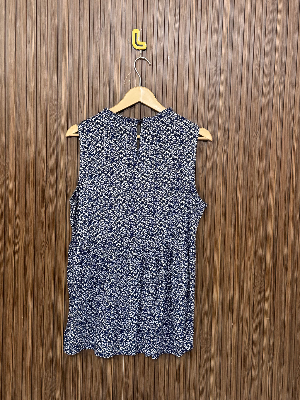 Chest 19 Length 25 Fabric Silk Chiffon Sleeveless