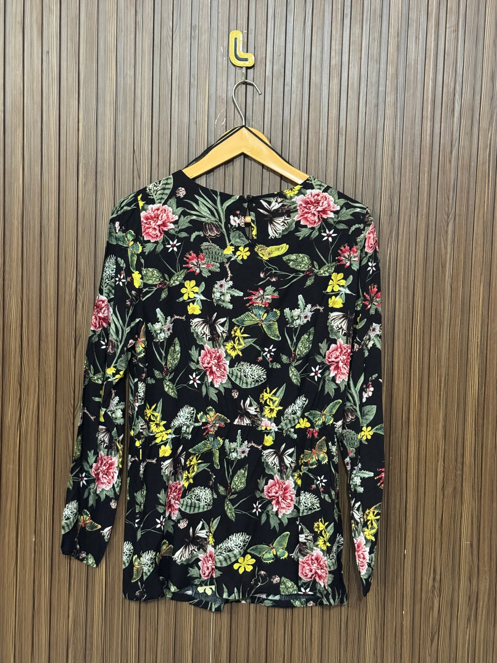 Chest 19 Length 26 Fabric Silk Soft Wool Full Sleeves