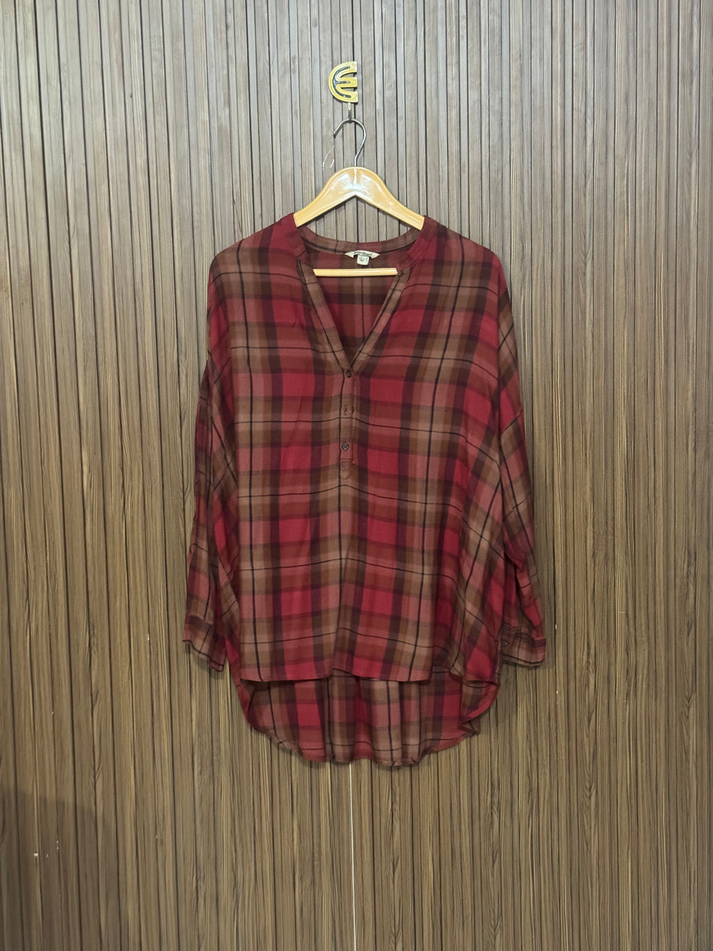 Chest 29 Length 24 Fabric Linen V Neck Checked