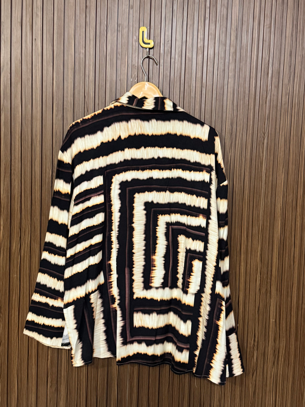 Chest 25 Length 27 Fabric Silk Wide Full Sleeves