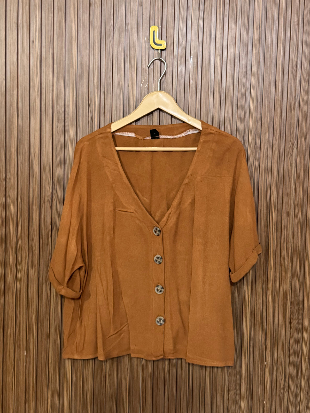 Chest 23 Length 22 Fabric Silk Modern Glow Crop Top