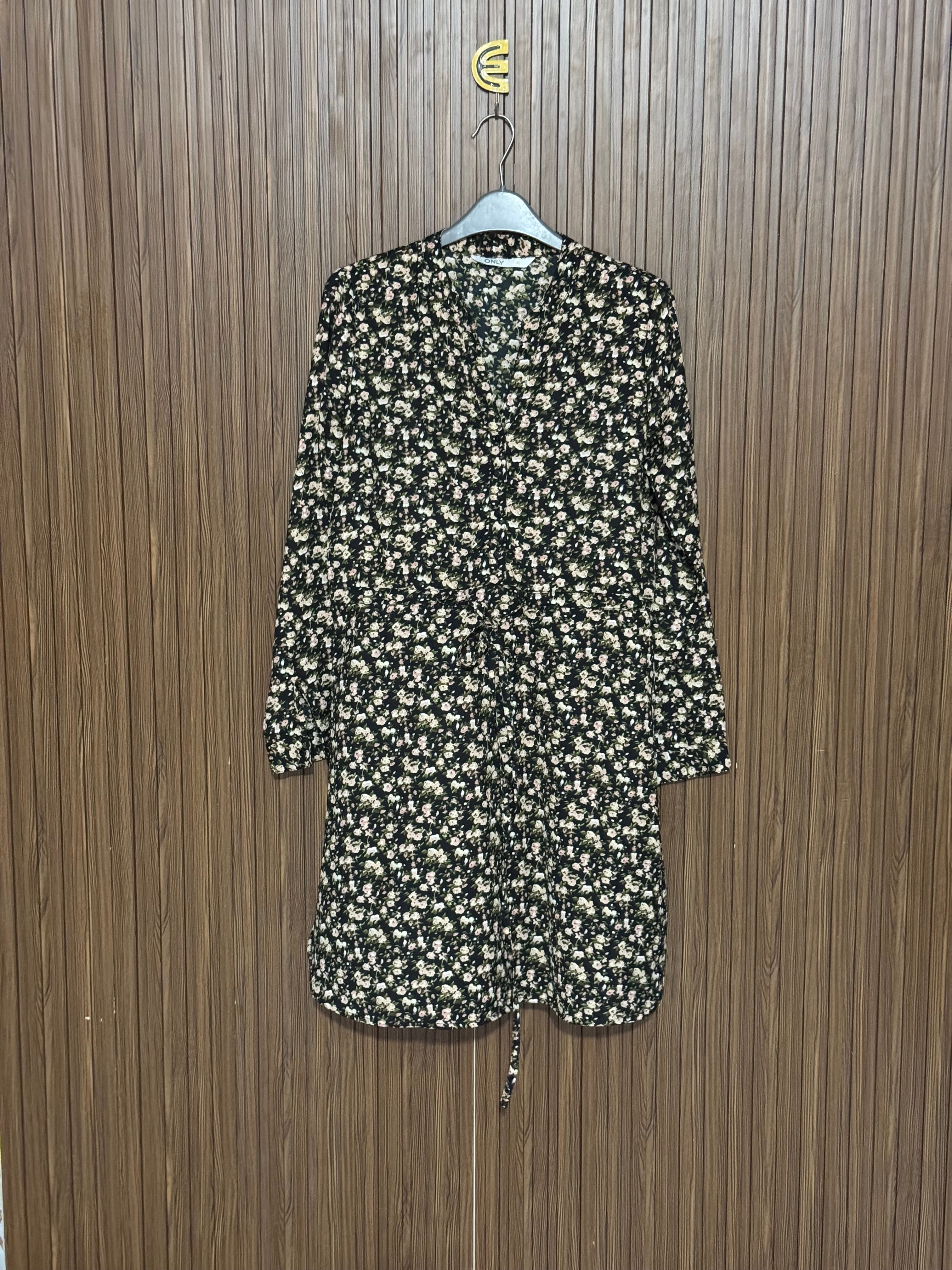 Chest 18 Length 34 Fabric Shifon Longline Floral Top