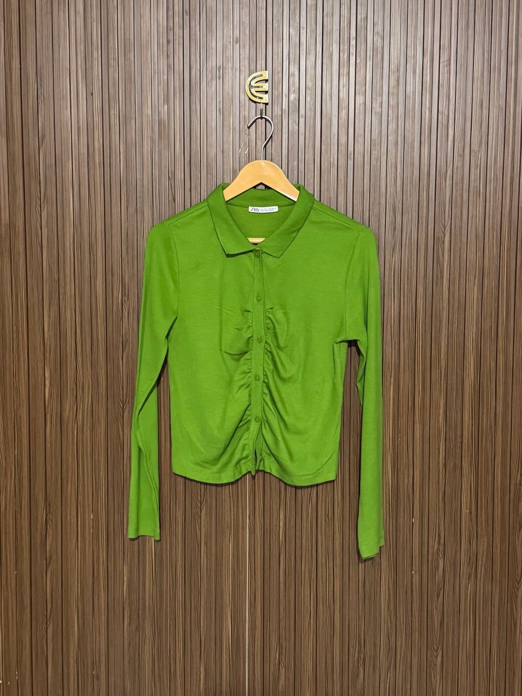 Chest 17  Length 21 Fabric Elastic Effortless Casual Look