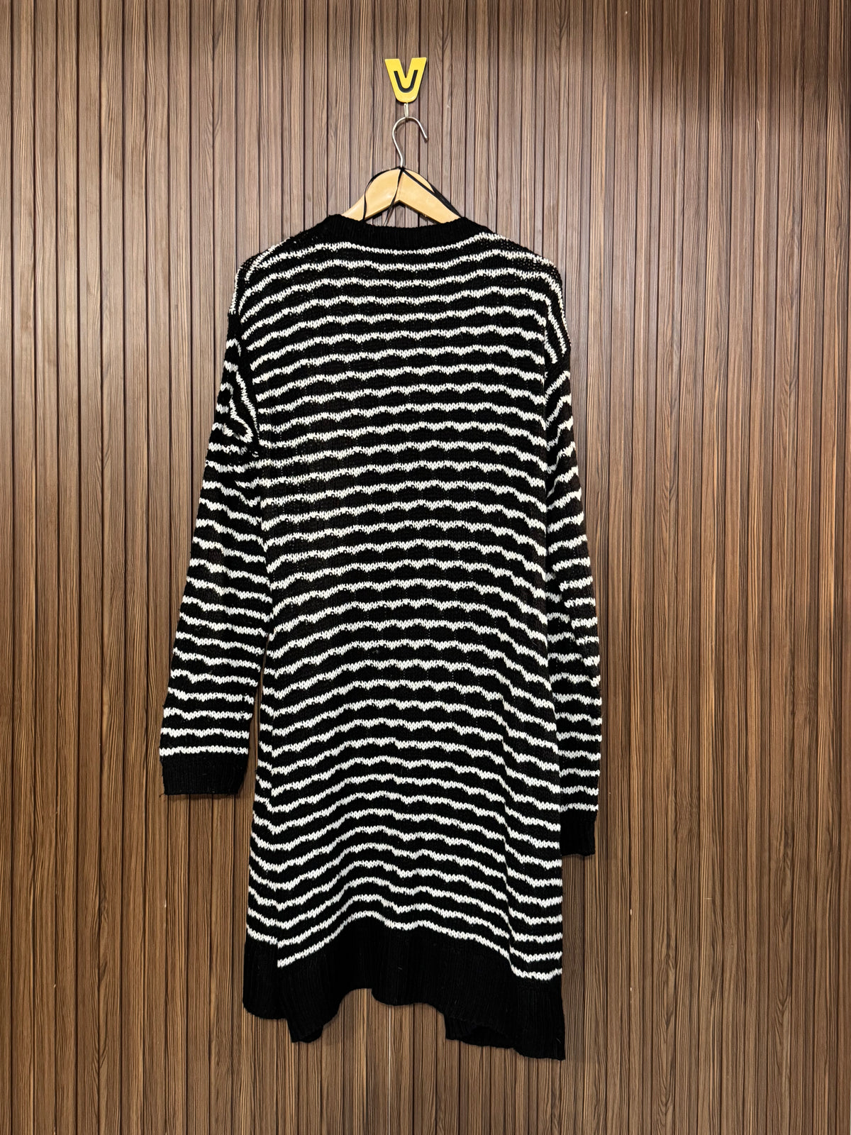 Chest Large Length 40 Long Sleeve Front Open