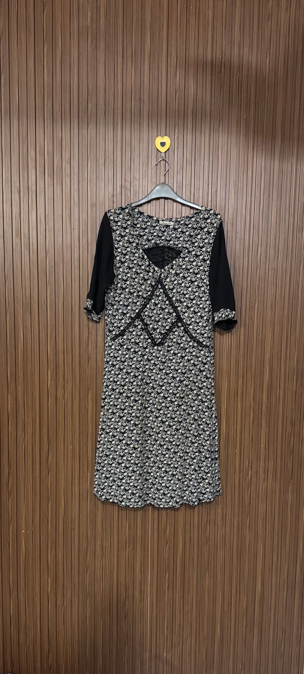 Black Detail Long Top