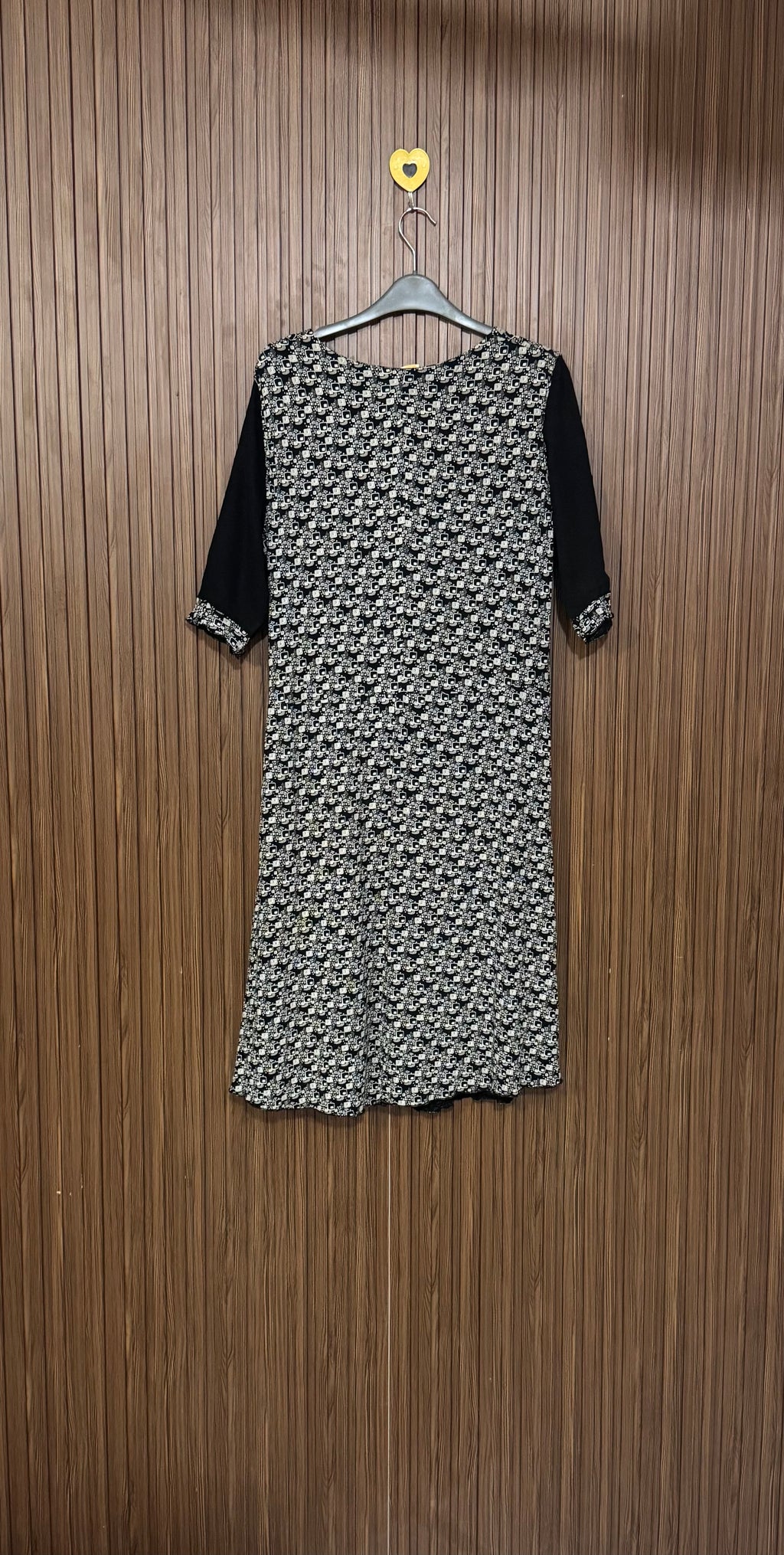 Black Detail Long Top