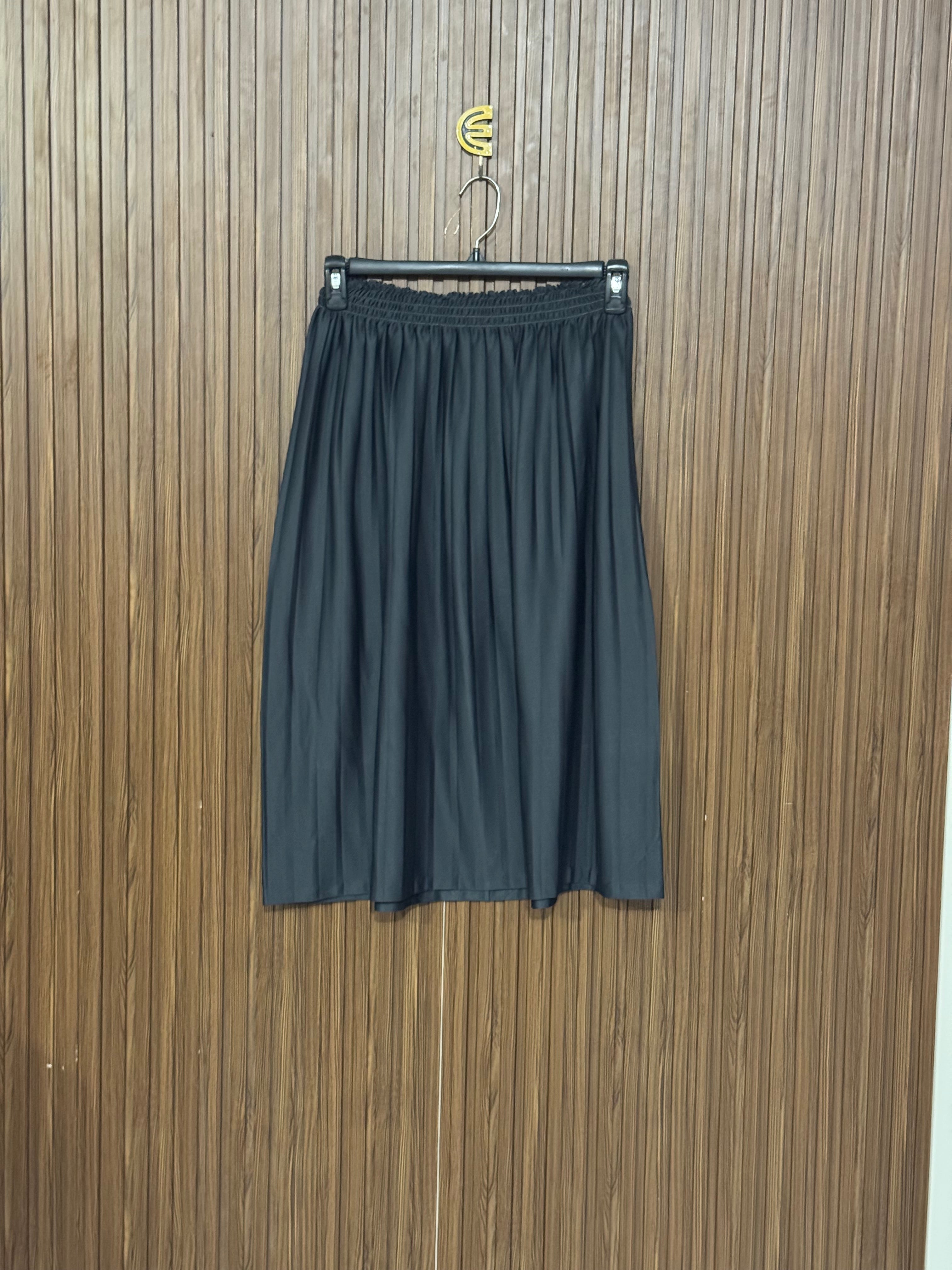 Waist 24 to 30 Length 28 Fabric silk  Pleated Midi Skirt