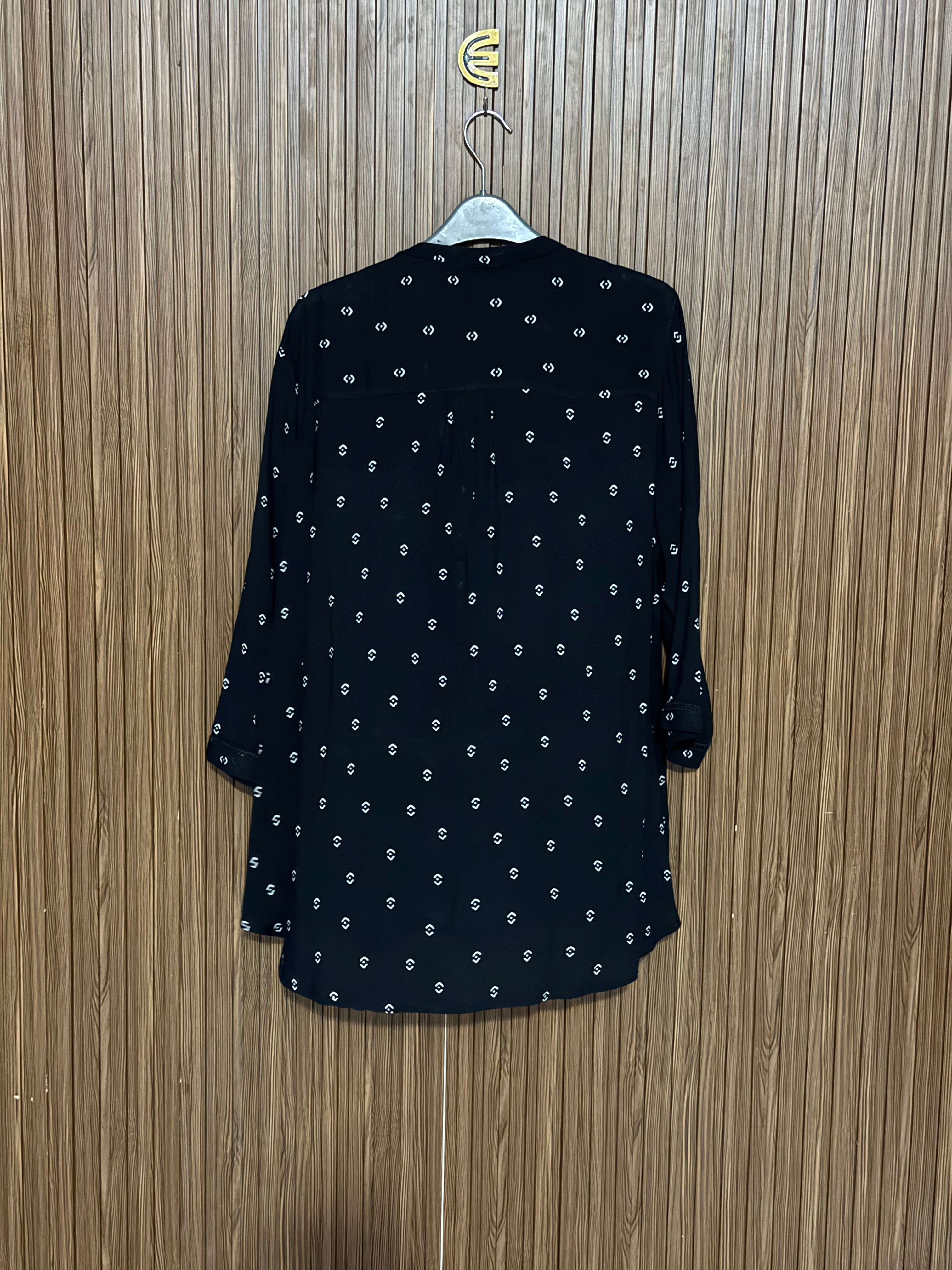 Chest 23 Length 29 Fabric Silk Diamond Pattern Top