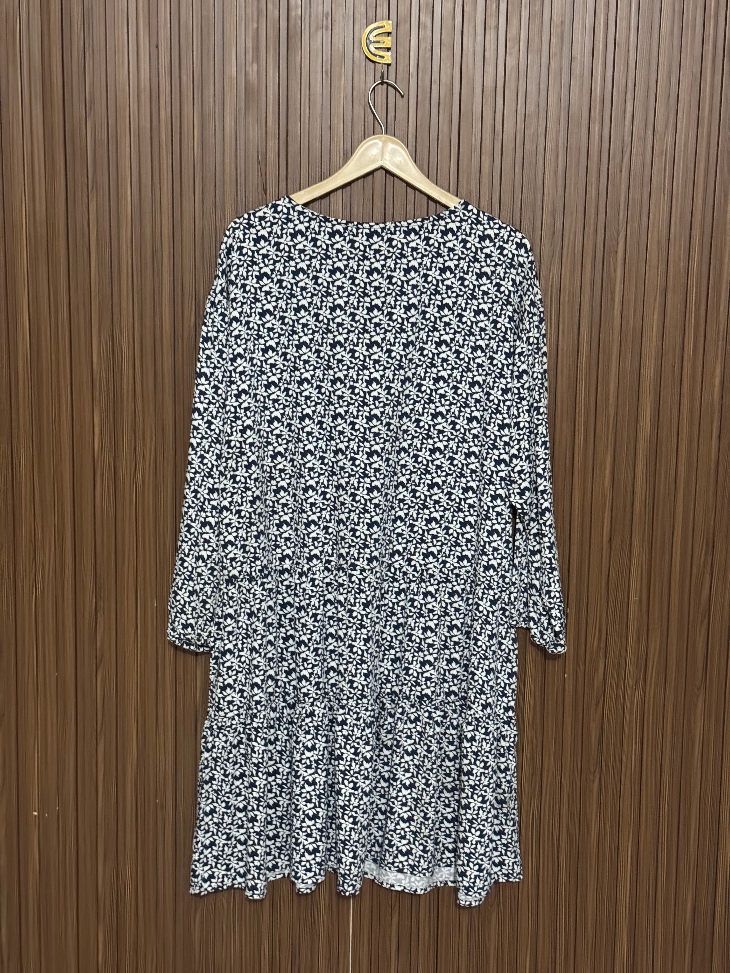 Ditsy Floral Long Sleeve Long Top