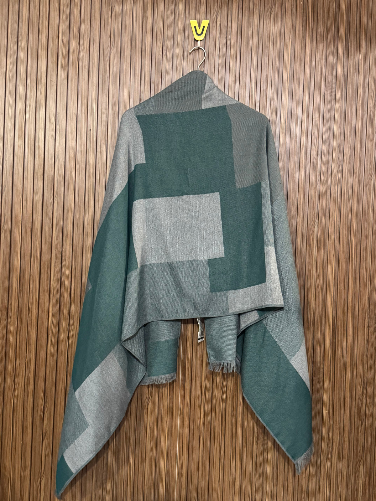 Western Beauty Shawl