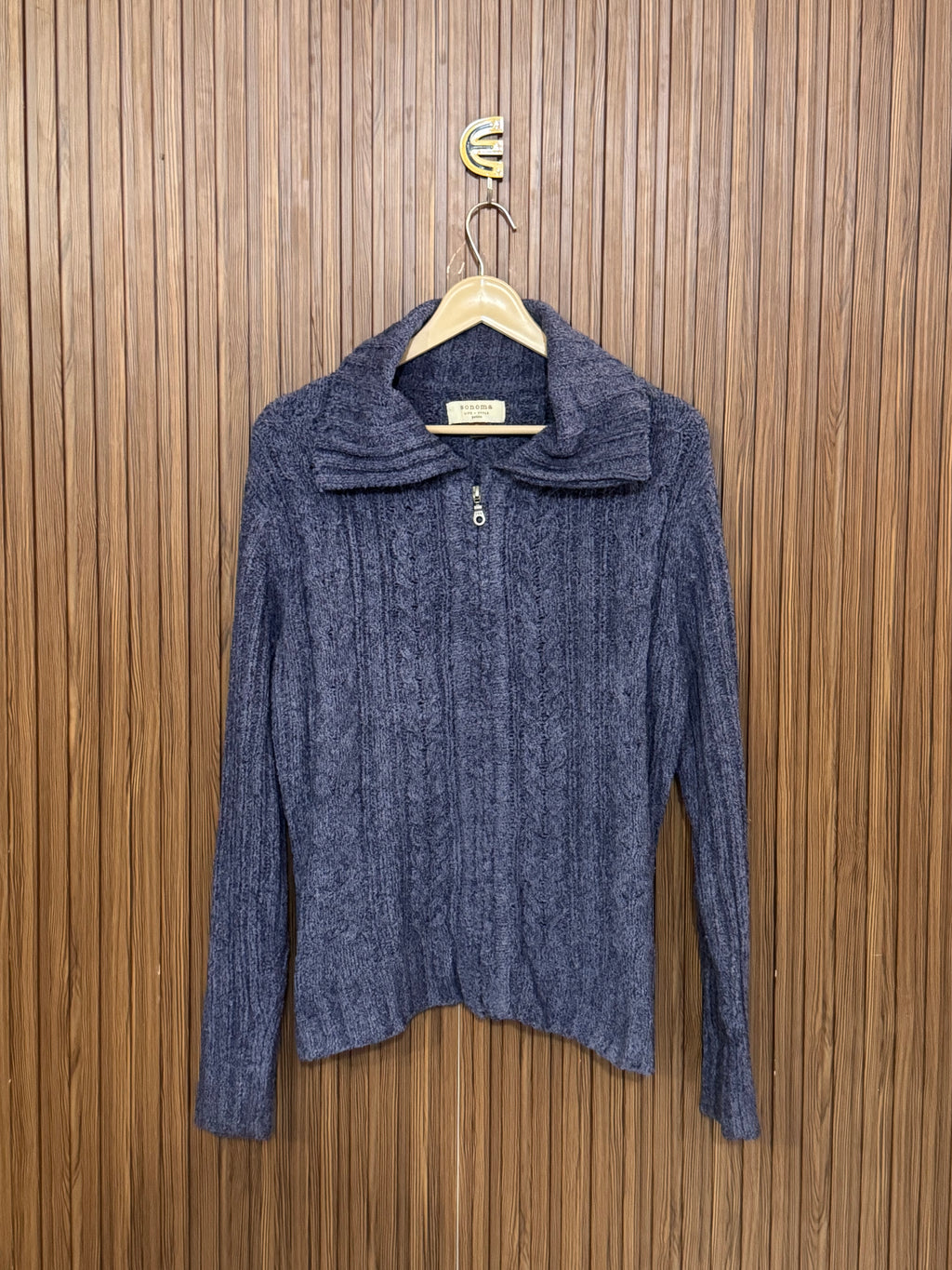Chest 22 Length 25 Cozy Comfort