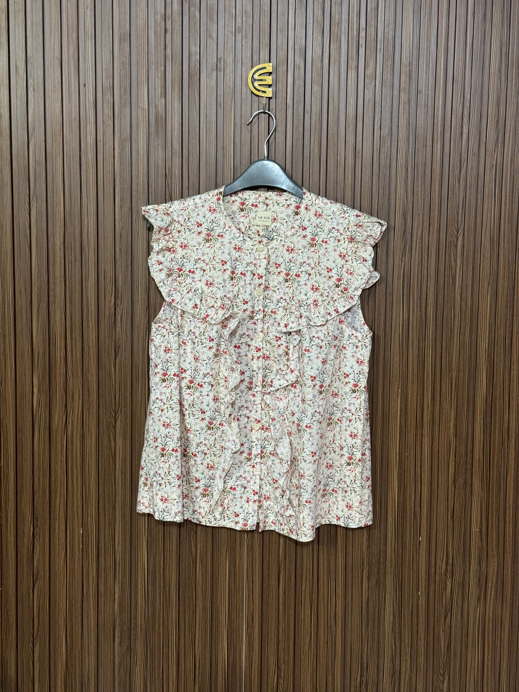 Cream Red Floral Sleeveless Top