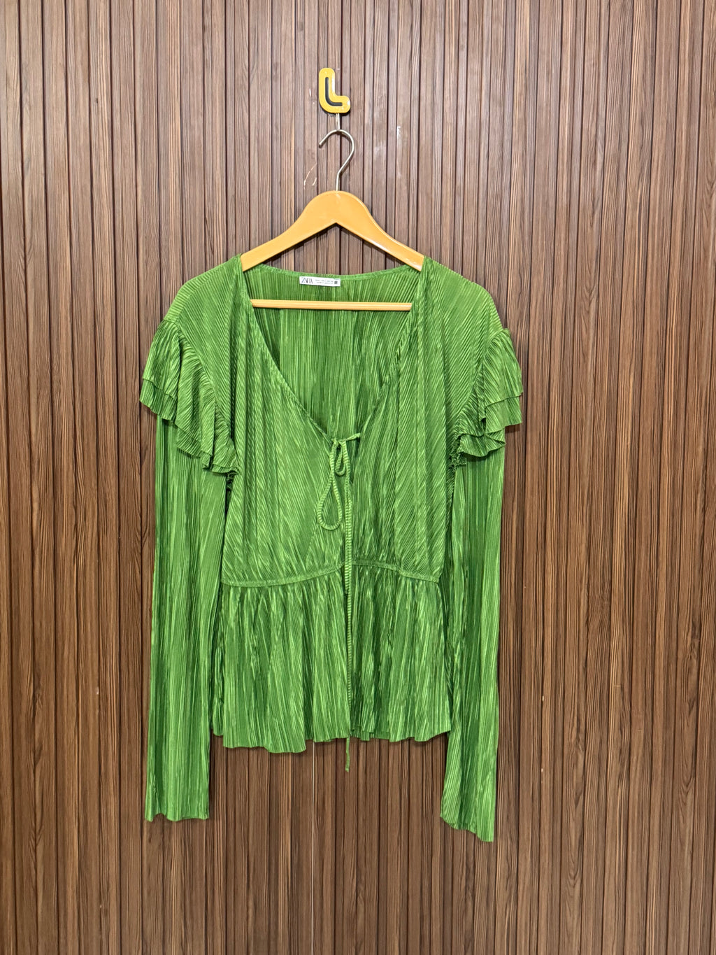Chest 22 Length 25 Fabric Silk Ruched Crop Top