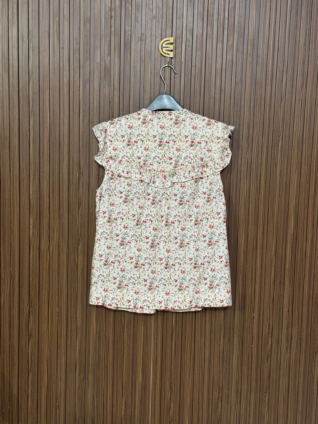 Cream Red Floral Sleeveless Top