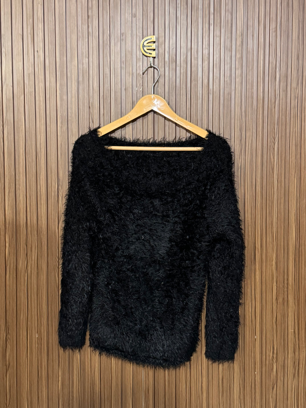 Chest 16 Length 23 Cable Sweater