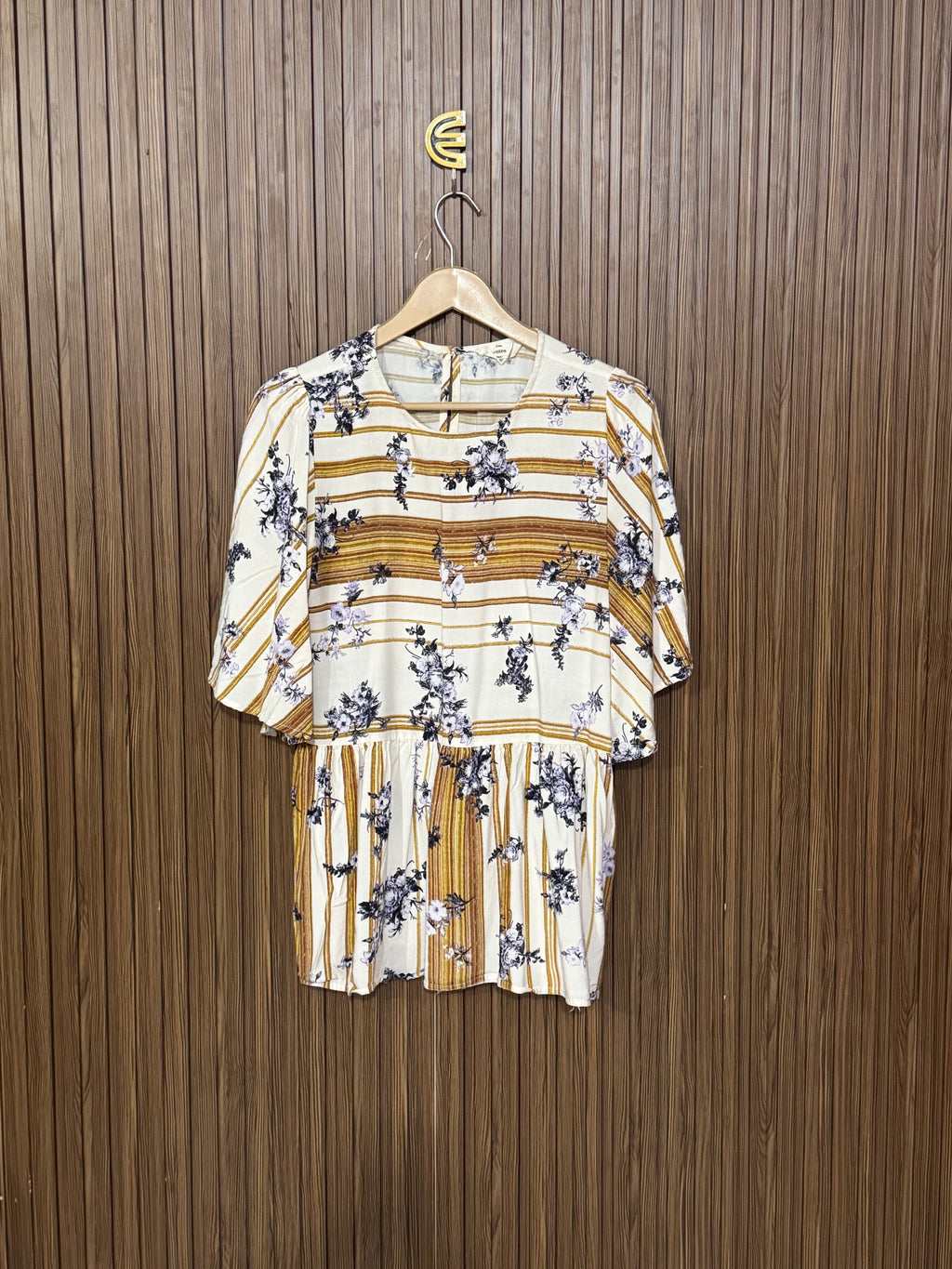 Chest 18 Length 26 Fabric Silk Basic Stretch Top