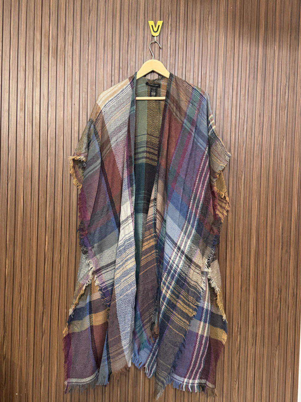 Western Winter Bloom Shawl