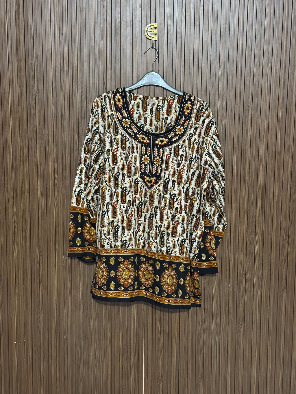 Chest 21 Length 29 Fabric Silk Paisley Printed Top