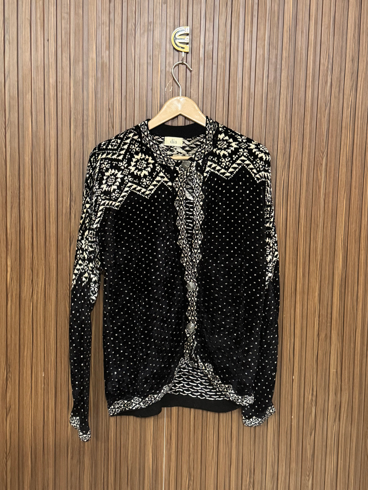 Chest 21 Length 26 Winter Belle