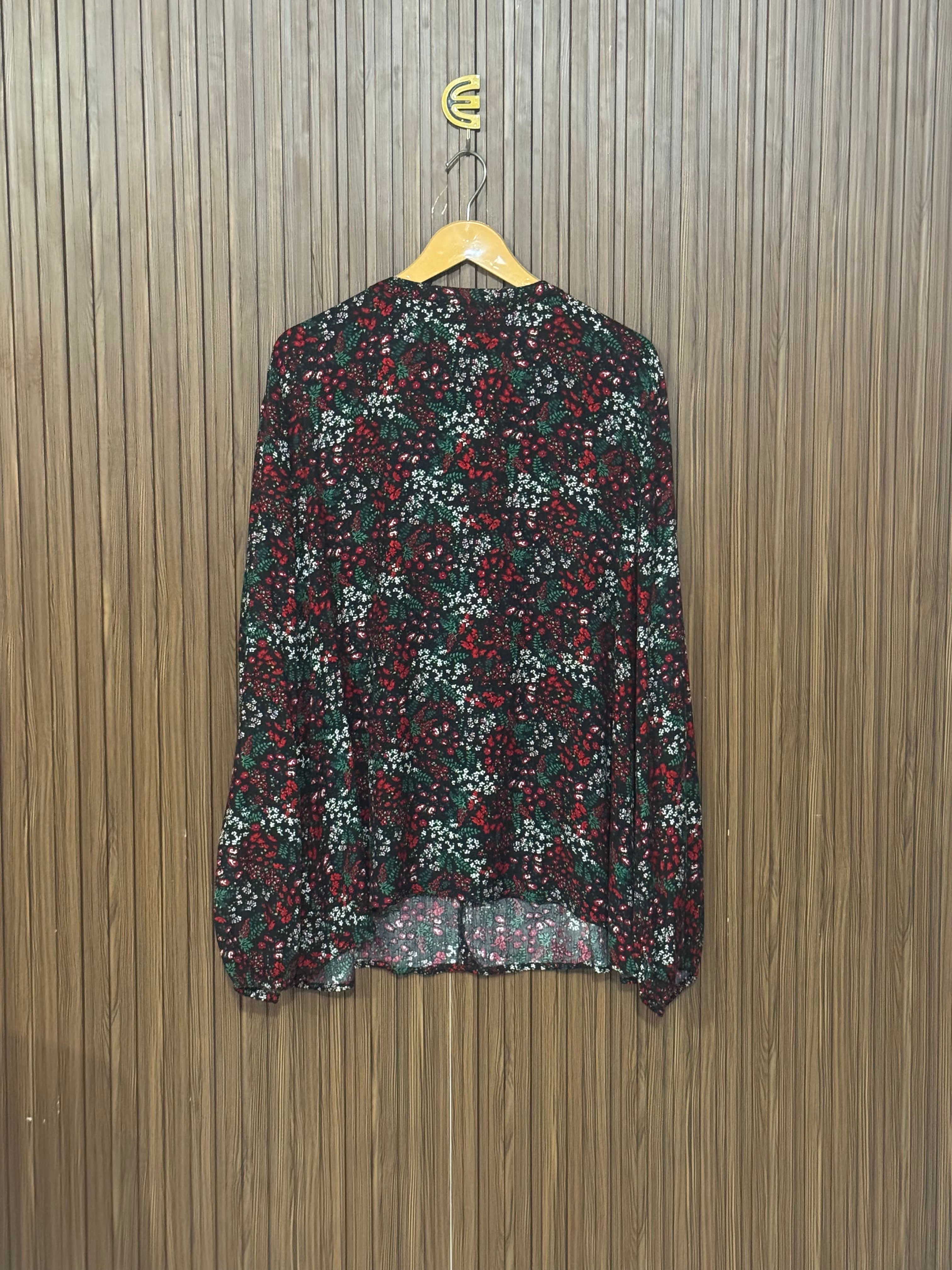 Chest 26 Length 27 Fabric Linen Elegant V Neck Top