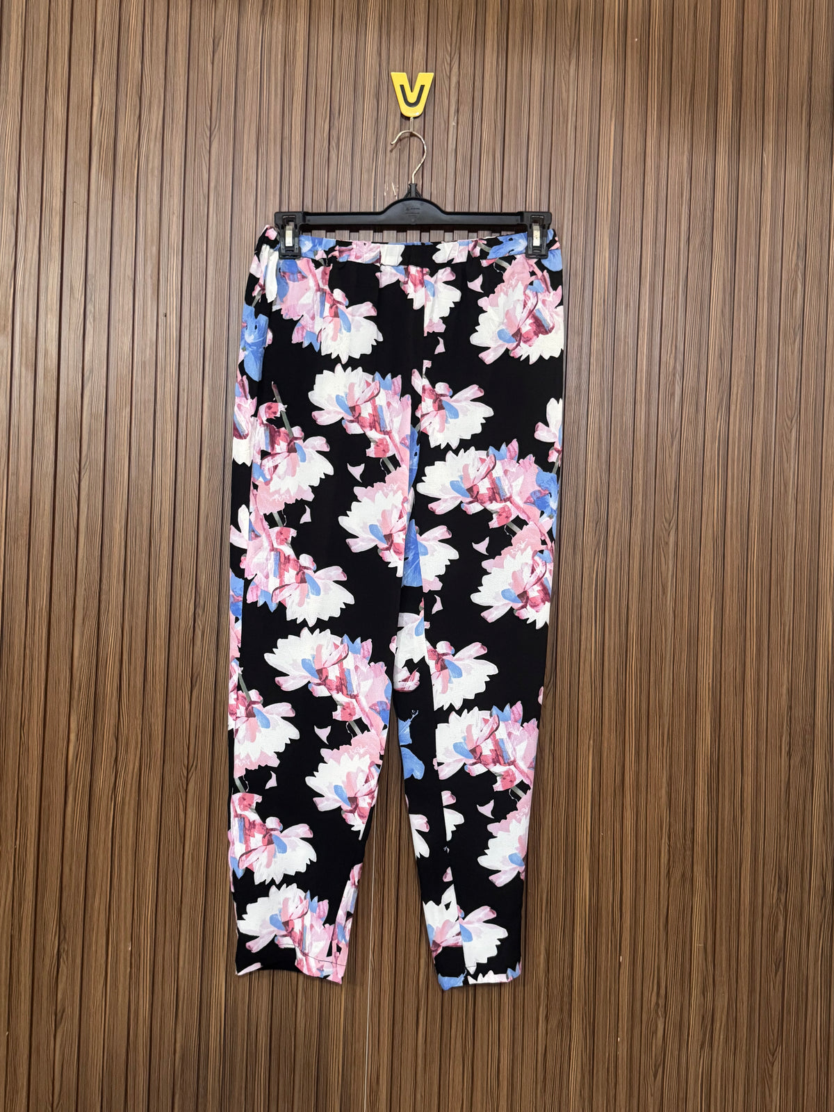 Waist 30 to 32 Length 36 Fabric Silk Shifon Floral Cover