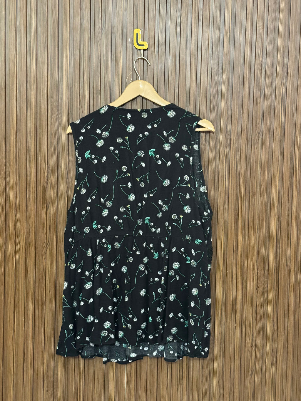 Chest 21 Length 27 Fabric Silk Shifon Layered Sleeveless