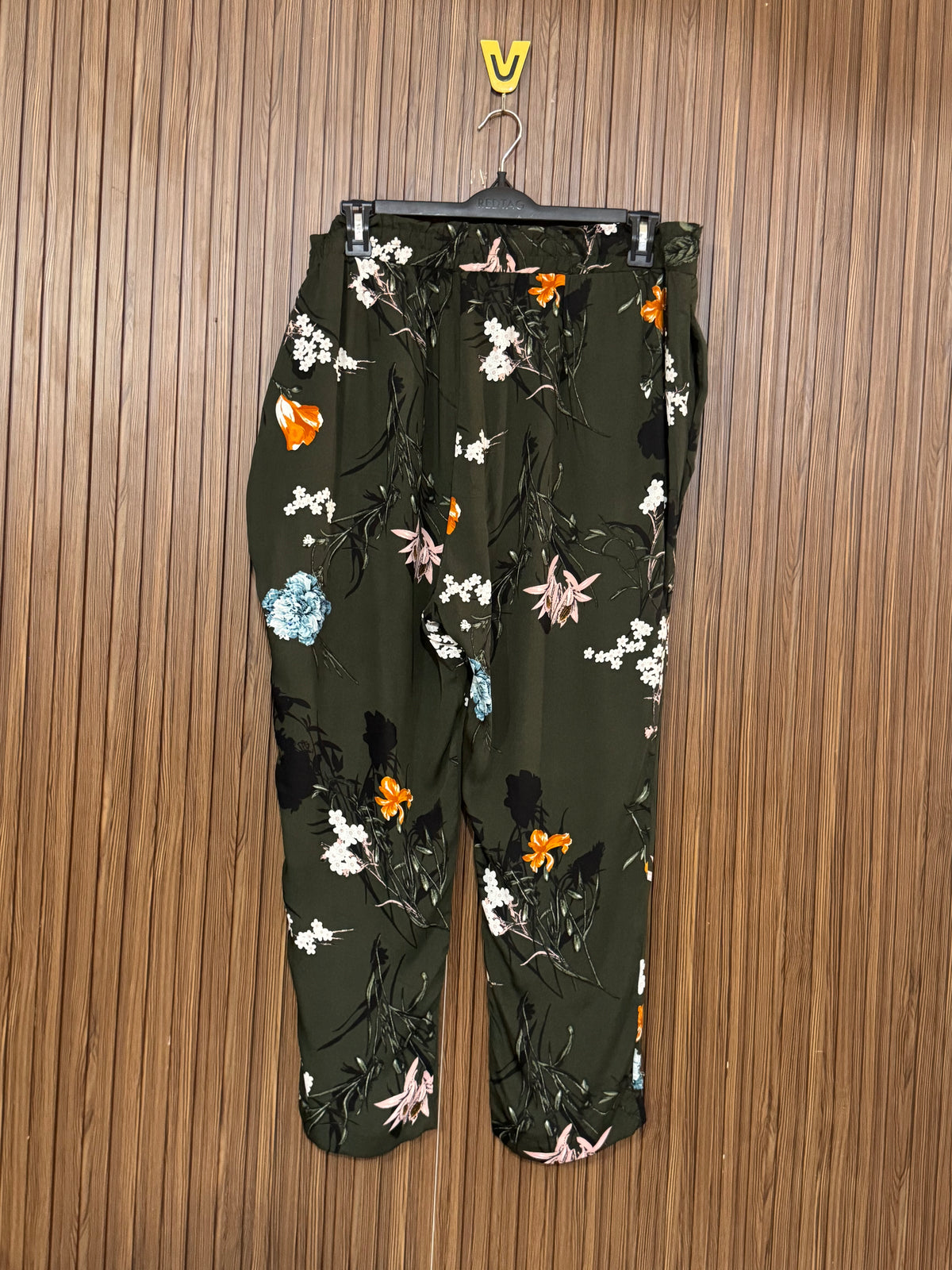 Waist 42 to 44 Length 39 Fabric Silk Plain Cover