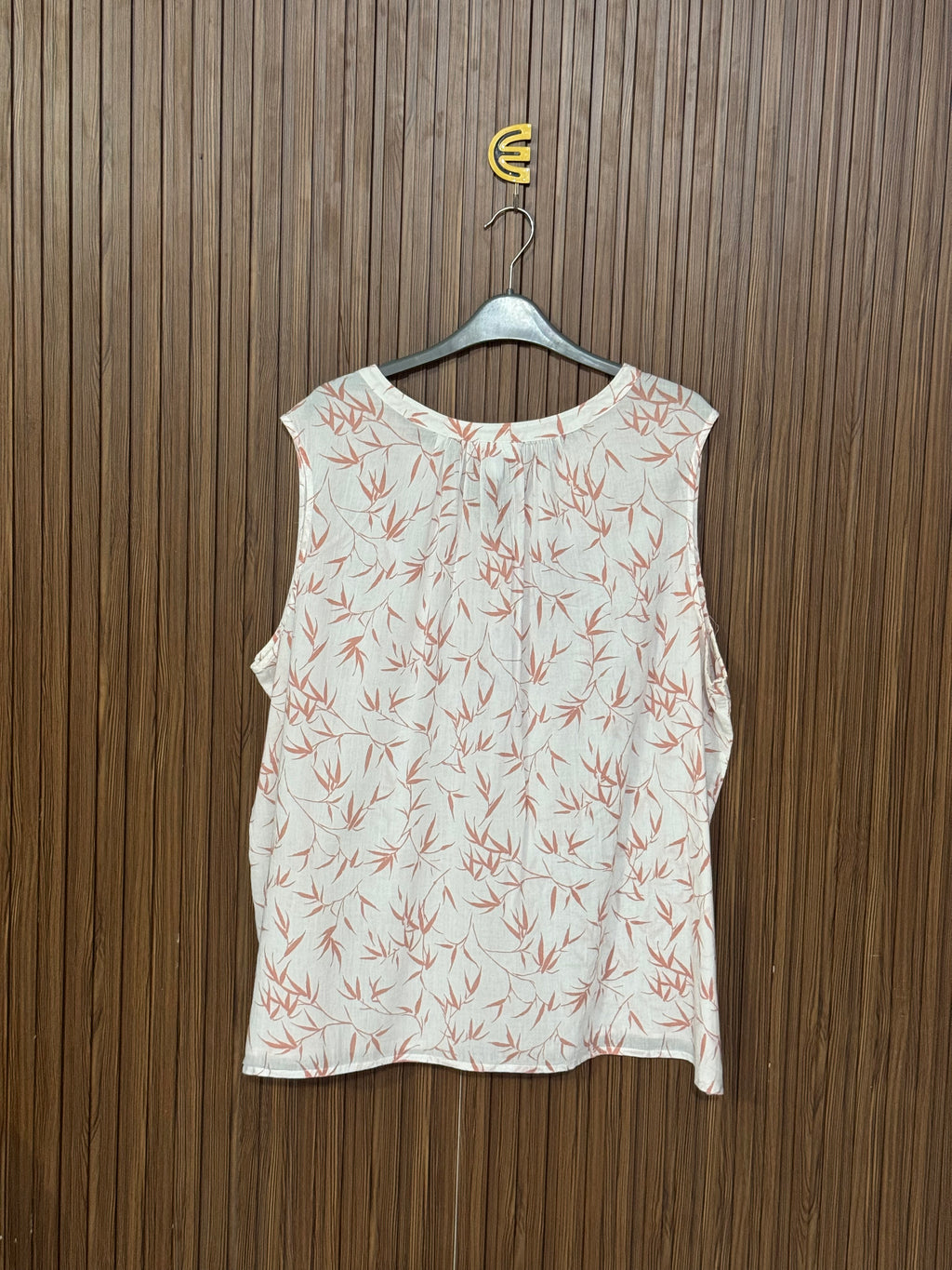 White and Pink Leaf Sleeveless Top