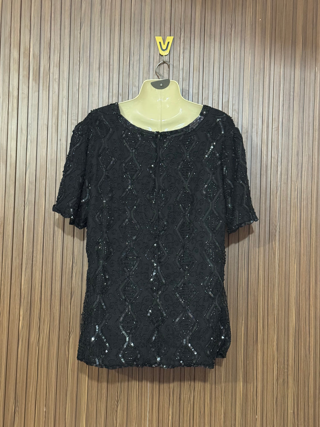 Chest 21 Length 26 Scarlet Glamour