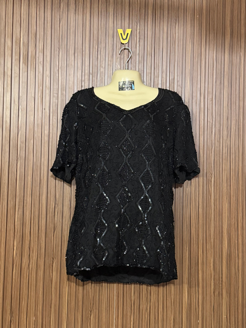 Chest 21 Length 26 Scarlet Glamour