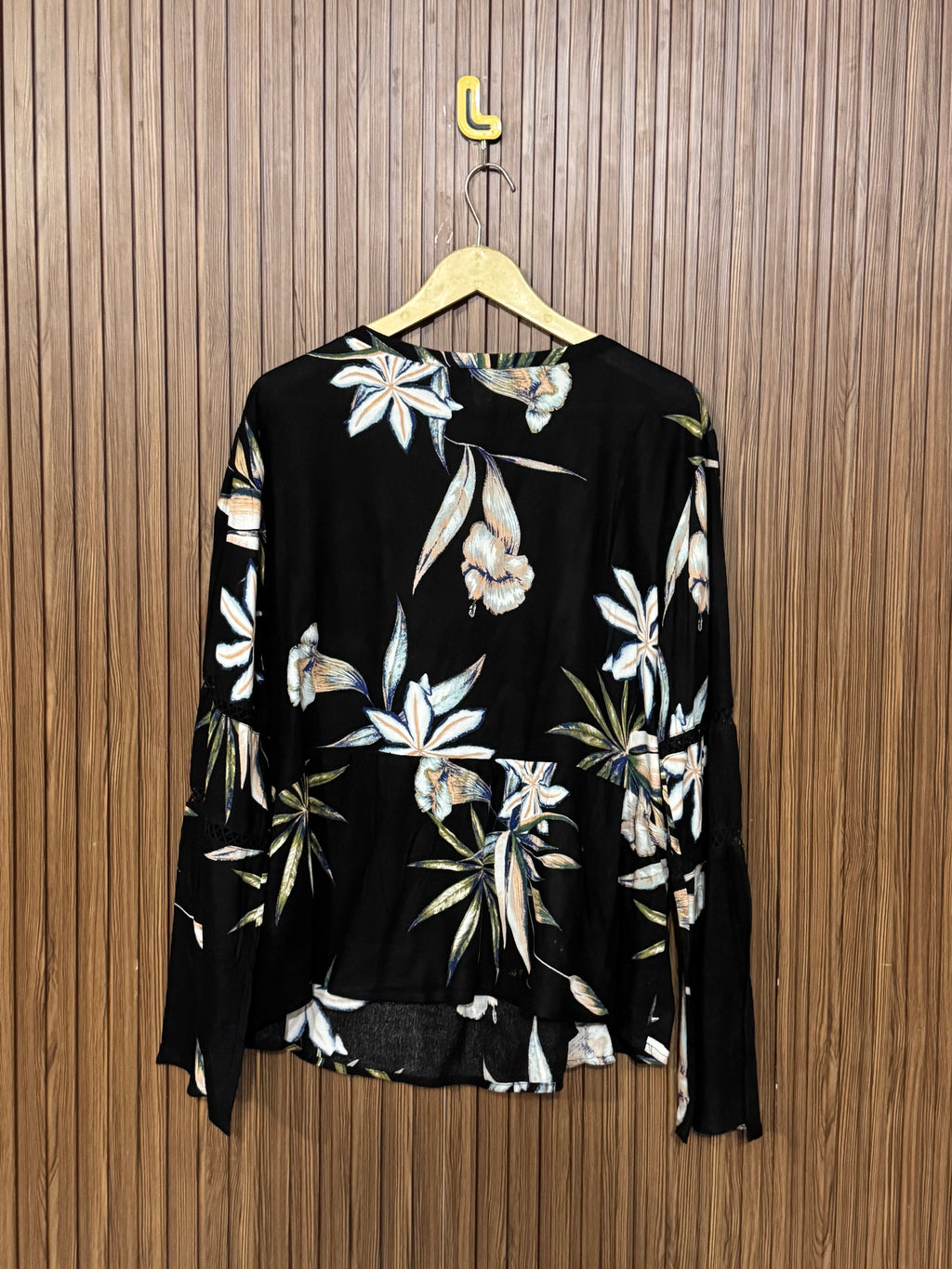 Chest 21 Length 26 Fabric Silk Simple Lace Full Sleeves