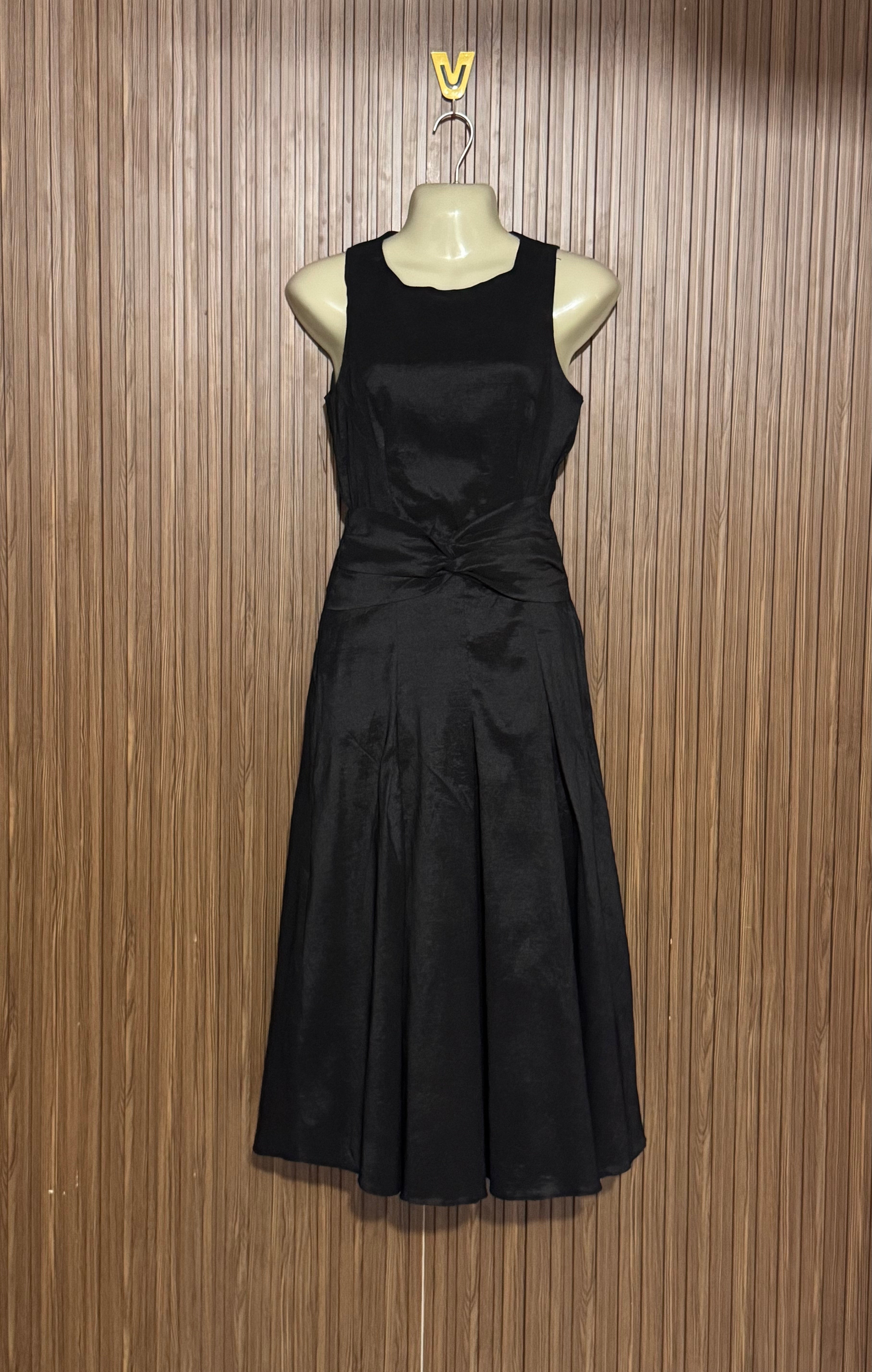Chest 14 Length 45 Fabric Silk Sleeveless Dress