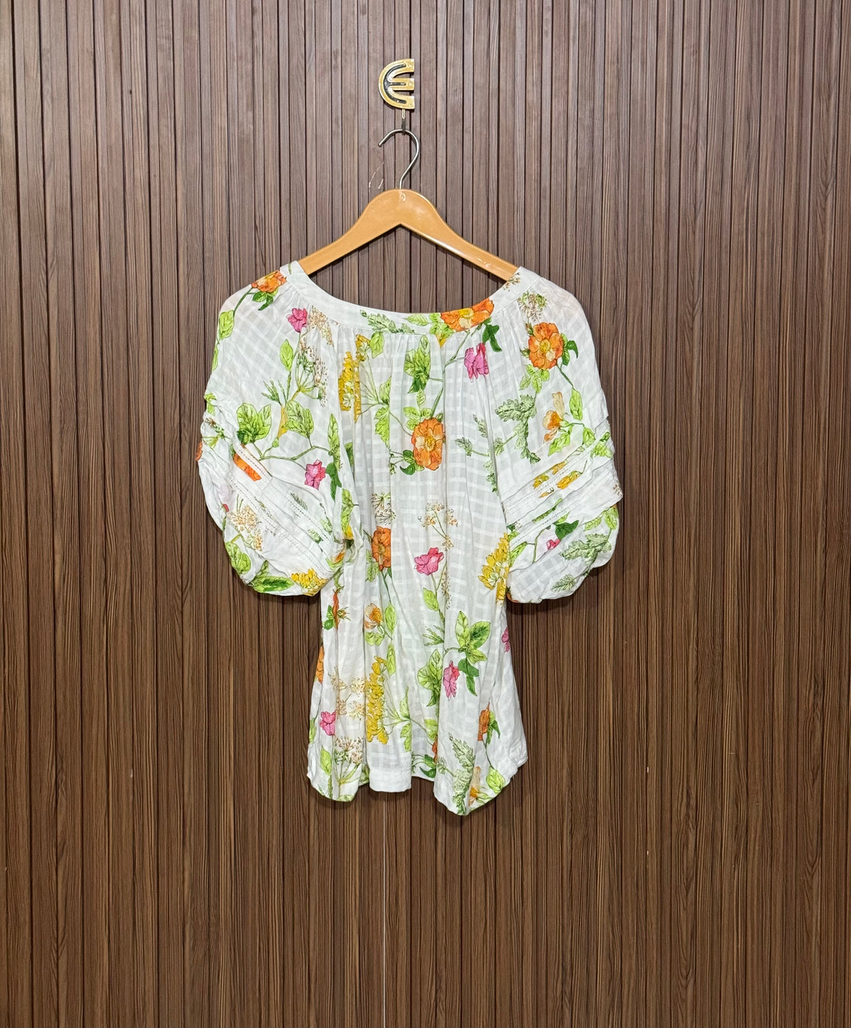 Chest 20 Length 24 Fabric Silk Luxe Sleeves