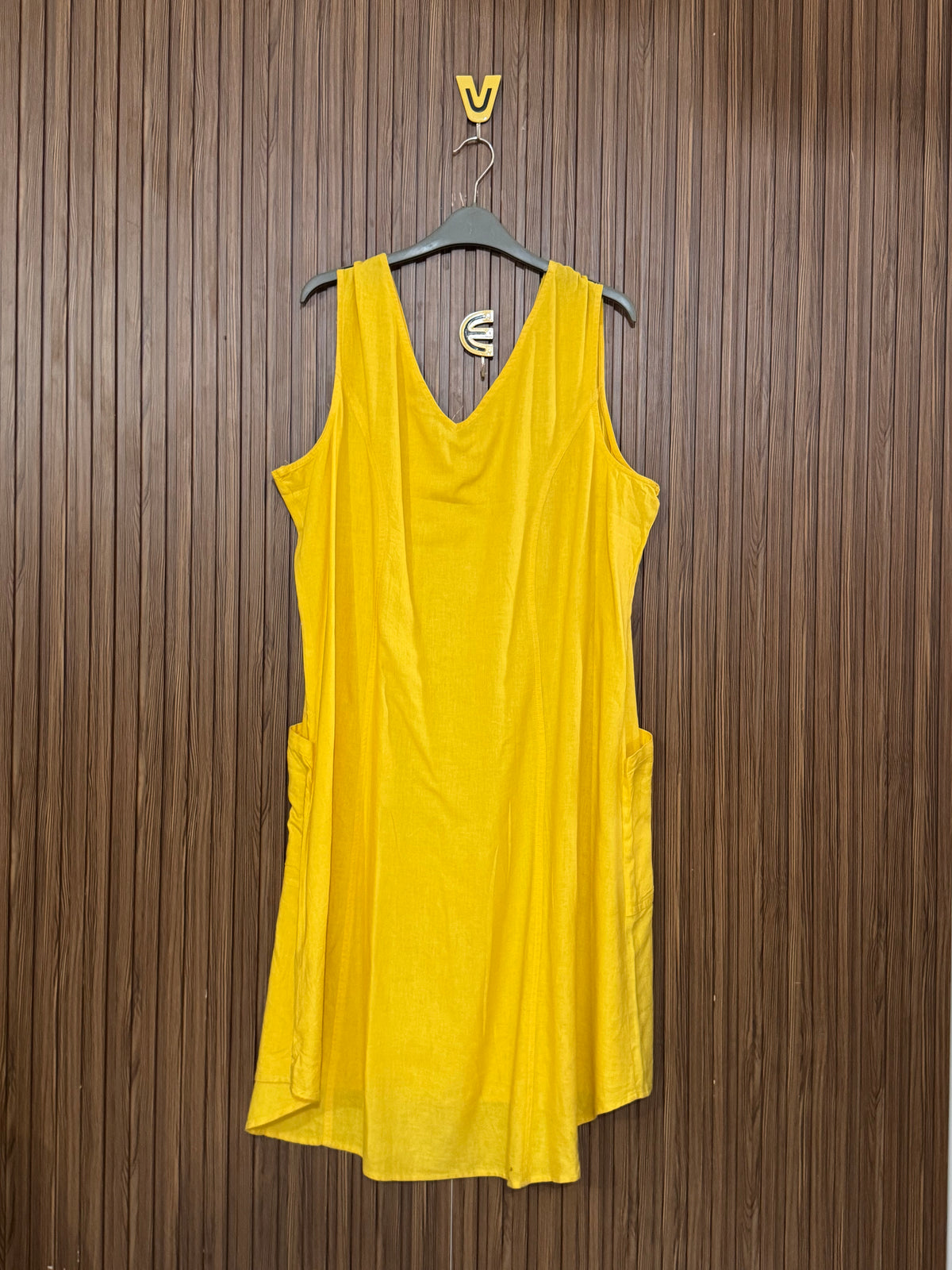Chest 23 Length 41 Fabric Silk Casual Muse