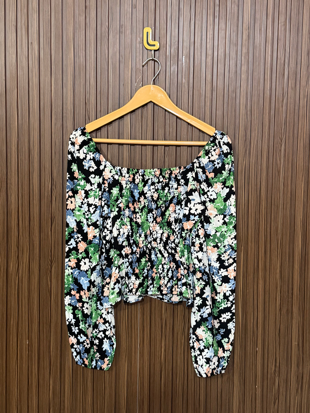 Chest 15 Length 18 Fabric Silk Shifon Classic Charm Crop Top