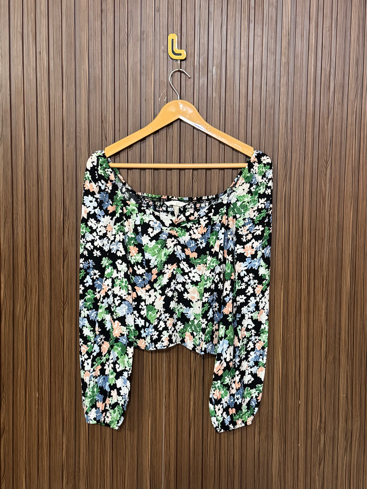Chest 15 Length 18 Fabric Silk Shifon Classic Charm Crop Top