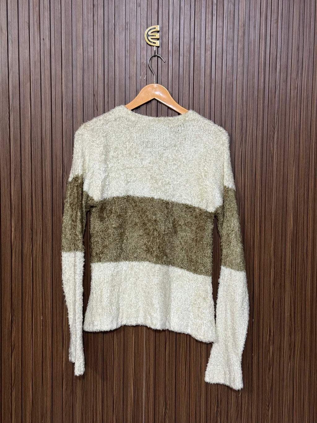 Chest 17 Length 24 Thick Sweater