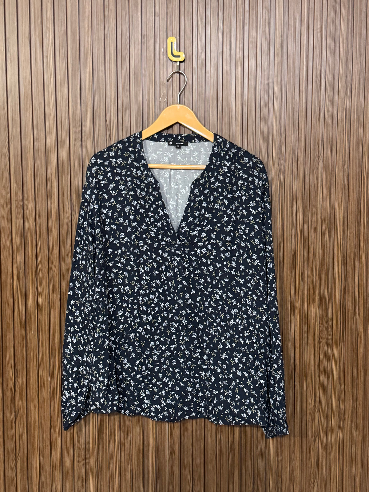 Chest 21 Length 25 Fabric Silk Cutwork Full Sleeves