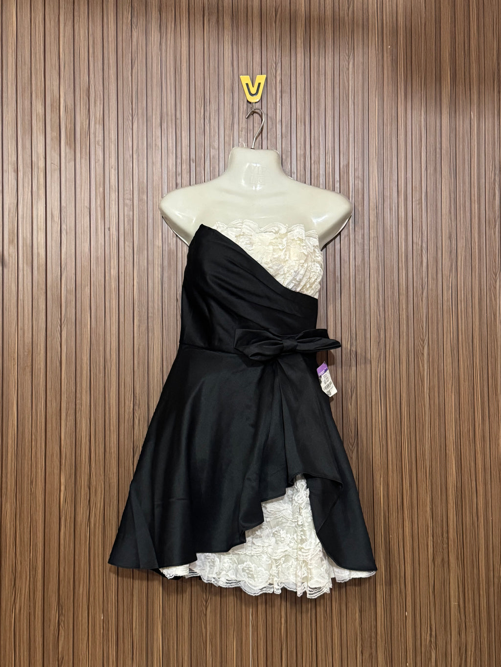Chest 17 Length 27 Fabric Silk Dreamy Allure