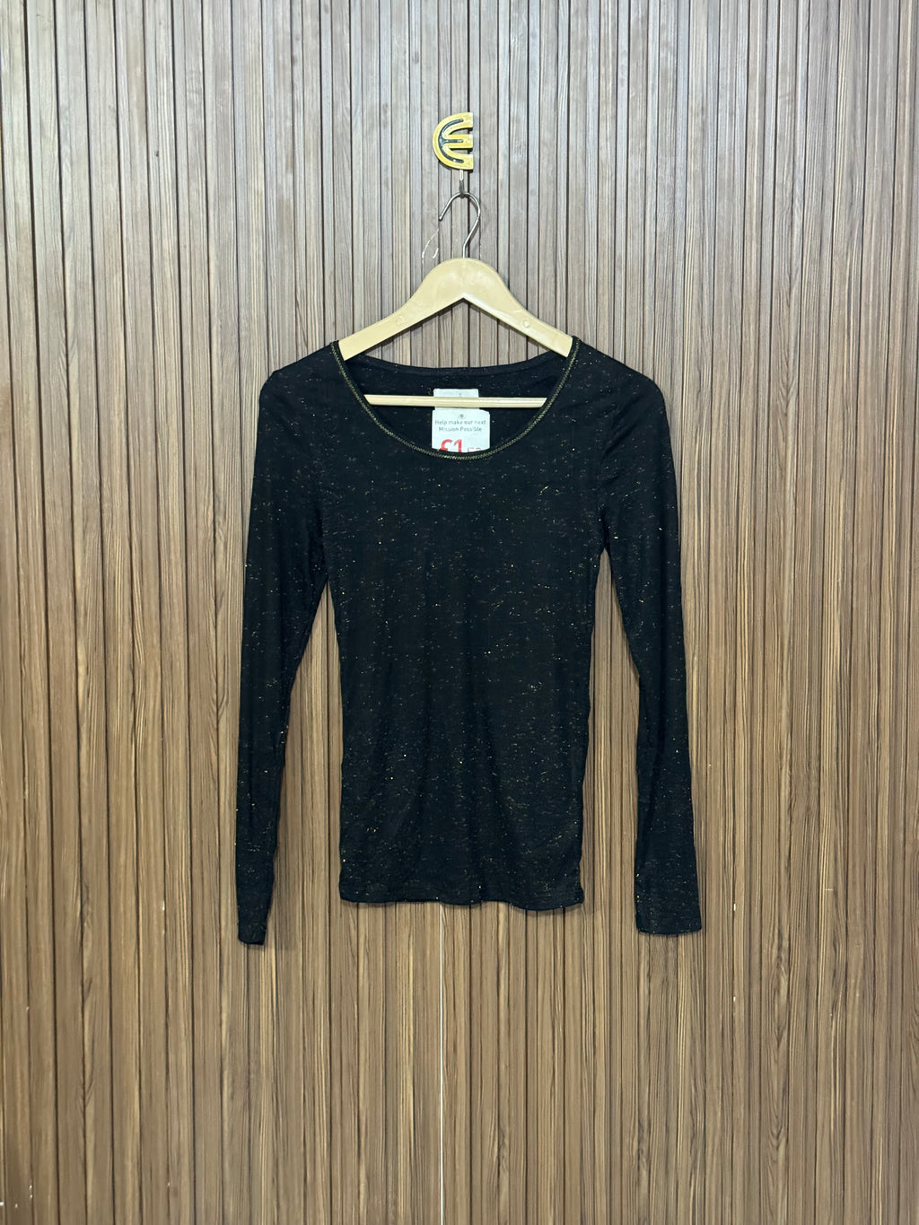 Chest 13 Length 22 Fit crop top