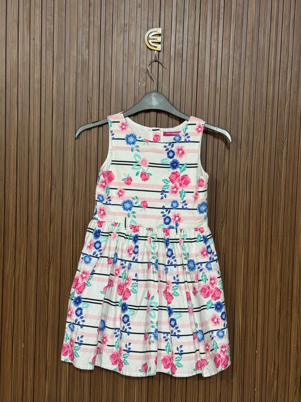 Chest 11 Length 24 Fabric Silk Shifon Eden Top