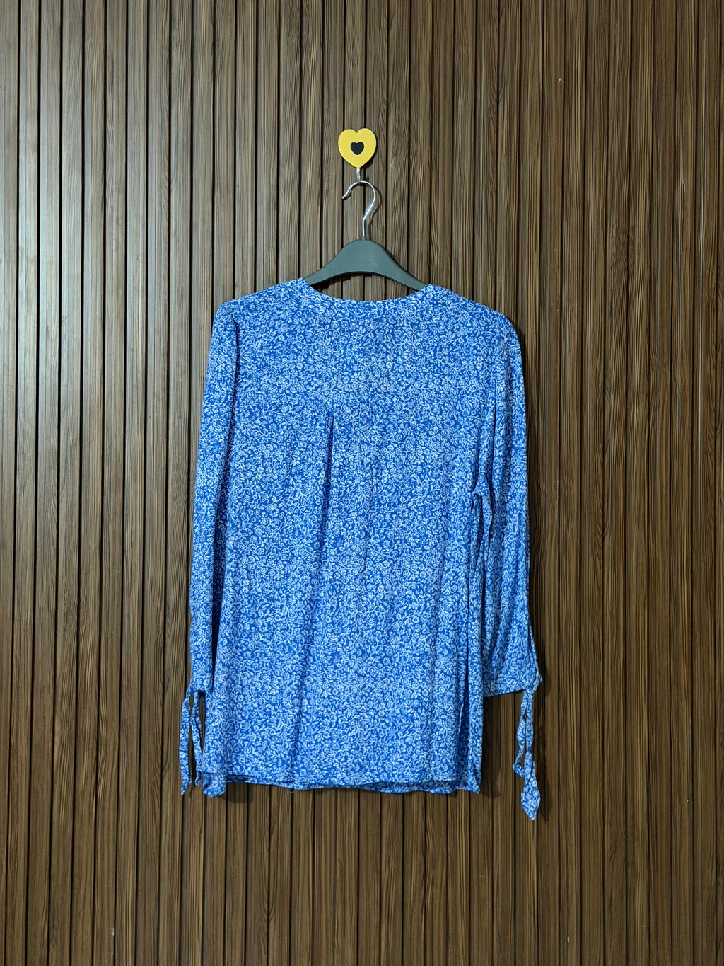 Chest 20 Length 27 Lightweight Summer Shirt