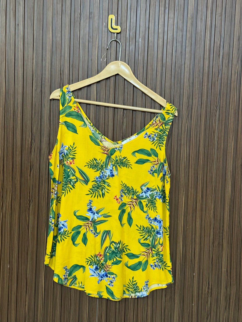Chest 19 Length 24 Fabric Silk Sequin Sleeveless