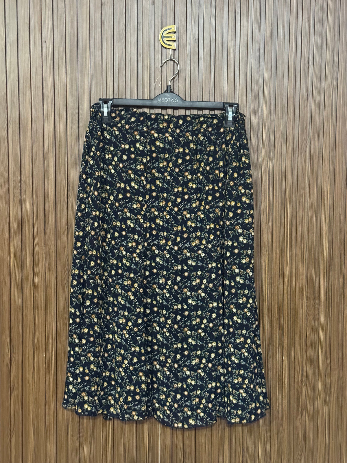 Waist 28 to 30 Length 29 Fabric Silk Shifon School Skirt